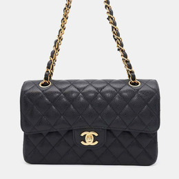 Chanel: Чёрная сумка 