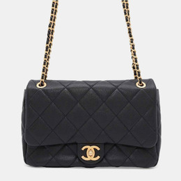 Chanel: Чёрная сумка 