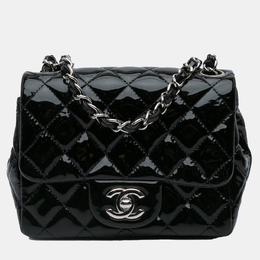 Chanel: Чёрная сумка 