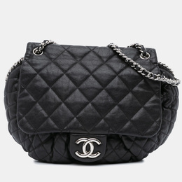 Chanel: Чёрная сумка 