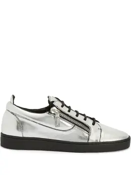 Giuseppe Zanotti: Серебристые кроссовки  Frankie