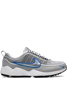 Nike: Серебристые кроссовки 