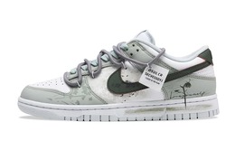 Nike: Светлые кроссовки  Dunk