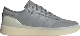 Adidas: Серые кроссовки 