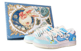 Nike: Белые кроссовки  Dunk