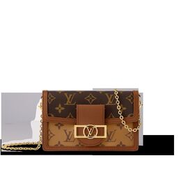 Louis Vuitton: Коричневый кошелёк 