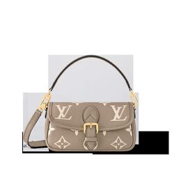 Louis Vuitton: Серая сумка 