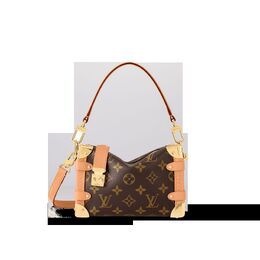 Louis Vuitton: Коричневая сумка 
