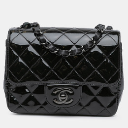 Chanel: Чёрная сумка 