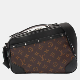 Louis Vuitton: Коричневая сумка 