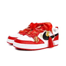 Nike: Красные кроссовки  Court
