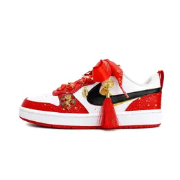 Nike: Красные кроссовки  Court