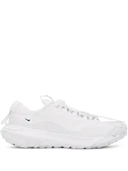 Nike: Белые кроссовки  Plus