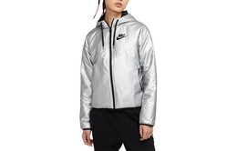 Nike: Серебристая куртка 