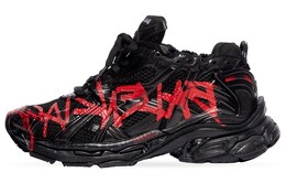 Balenciaga: Чёрные кроссовки  Runner