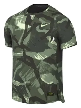 Nike: Зелёная футболка  Dri FIT