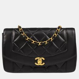 Chanel: Чёрная сумка 