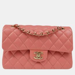 Chanel: Розовая сумка 
