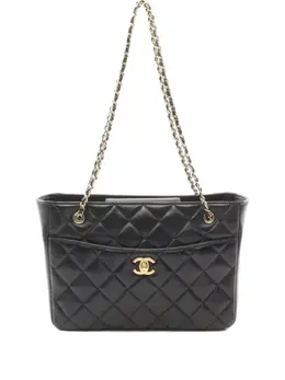 CHANEL Pre-Owned: Чёрная сумка 