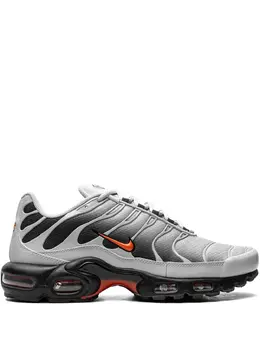 Nike: Светлые кроссовки  Air Max Plus