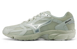Mizuno: Кроссовки 