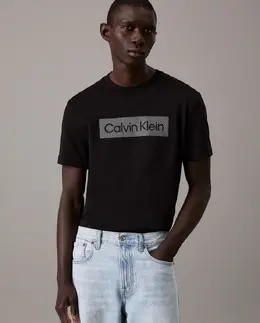 Calvin Klein: Чёрная футболка 