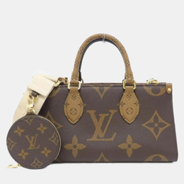 Louis Vuitton: Коричневая сумка 