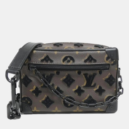 Louis Vuitton: Чёрная сумка 