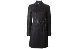 Burberry: Чёрный плащ 