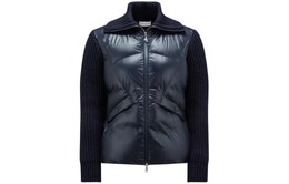 Moncler: Тёмная куртка 