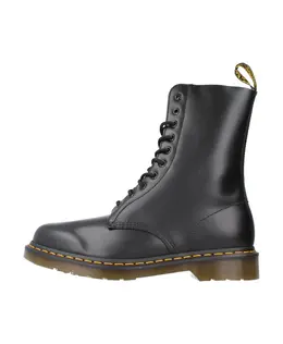 Dr. Martens: Чёрные ботинки 