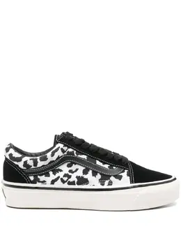 Vans: Чёрные кроссовки  Old Skool