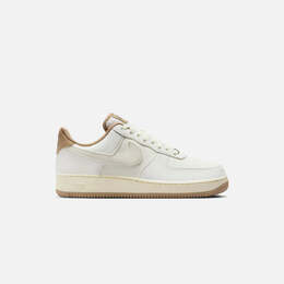 Nike: Белые кроссовки  Air Force 1