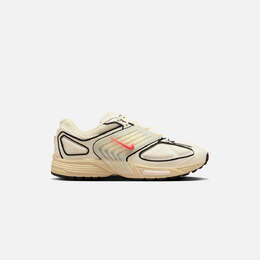 Nike: Чёрные кроссовки  Air