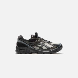 Asics: Чёрные кроссовки 
