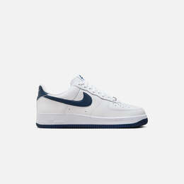 Nike: Белые кроссовки  Air Force 1