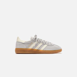 Adidas: Белые кроссовки  Handball Spezial
