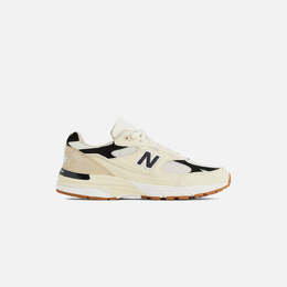 New Balance: Чёрные кроссовки 