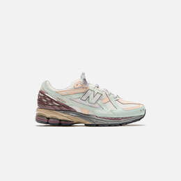 New Balance: Кроссовки 