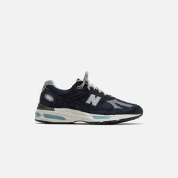 New Balance: Тёмные кроссовки 