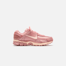 Nike: Красные кроссовки 