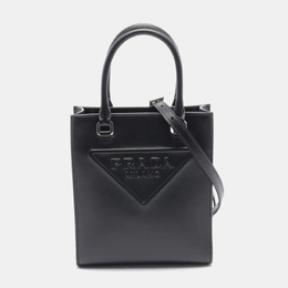 Prada: Чёрная сумка-шоппер 