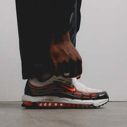 Nike: Серые кроссовки  Air Max