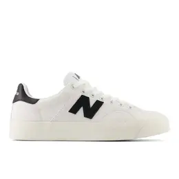 New Balance: Белые кроссовки 