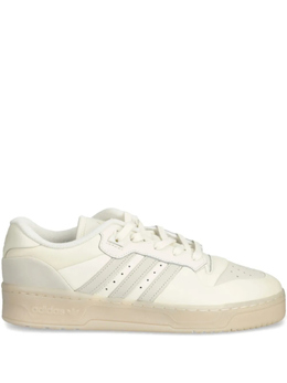Adidas: Белые кроссовки  Rivalry Low