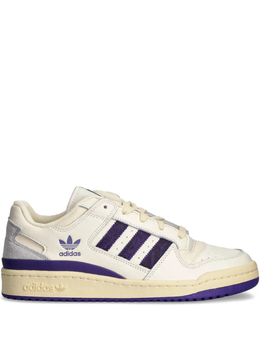 Adidas: Кроссовки  Forum