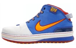 Nike: Белые кроссовки 