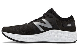 New Balance: Чёрные кроссовки  Fresh Foam
