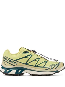 Salomon: Светлые кроссовки 