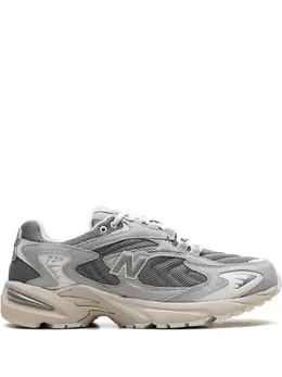 New Balance: Светлые кроссовки  725